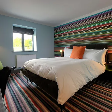 Otel Village Leeds North Leeds (West Yorkshire)