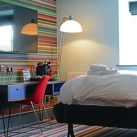 Otel Village Leeds North Leeds (West Yorkshire)