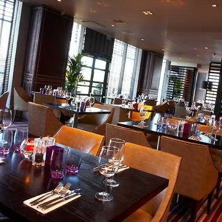 Village Leeds North 3* Leeds (West Yorkshire)