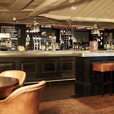 Village Leeds North 3* Leeds (West Yorkshire)
