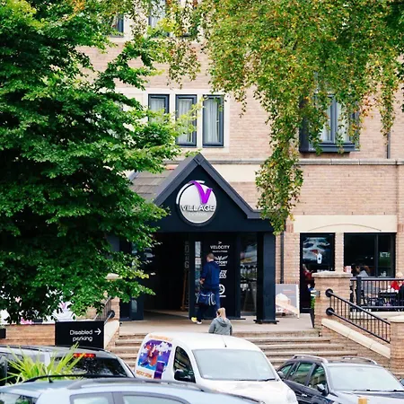 Village Leeds North Otel Leeds (West Yorkshire)