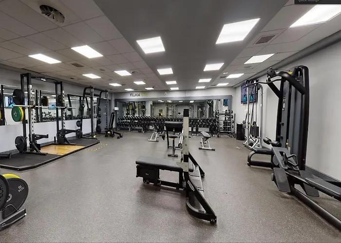 Village North 4* Leeds (West Yorkshire)