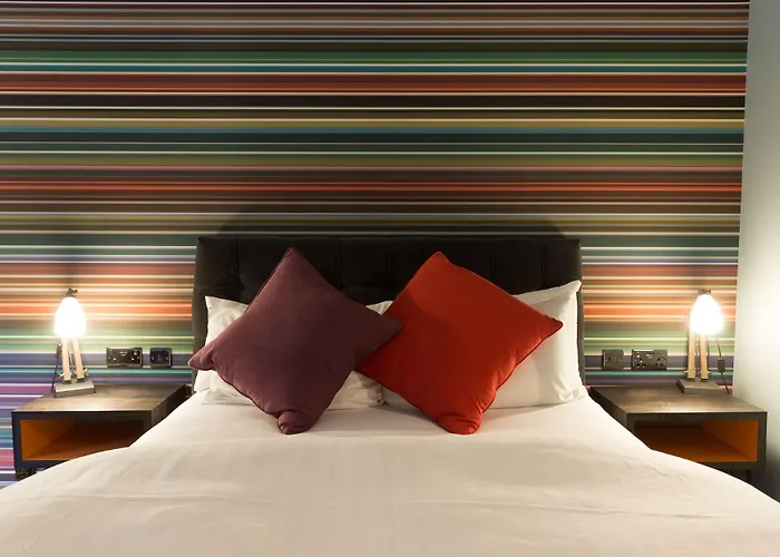 Hotel Village North 4*