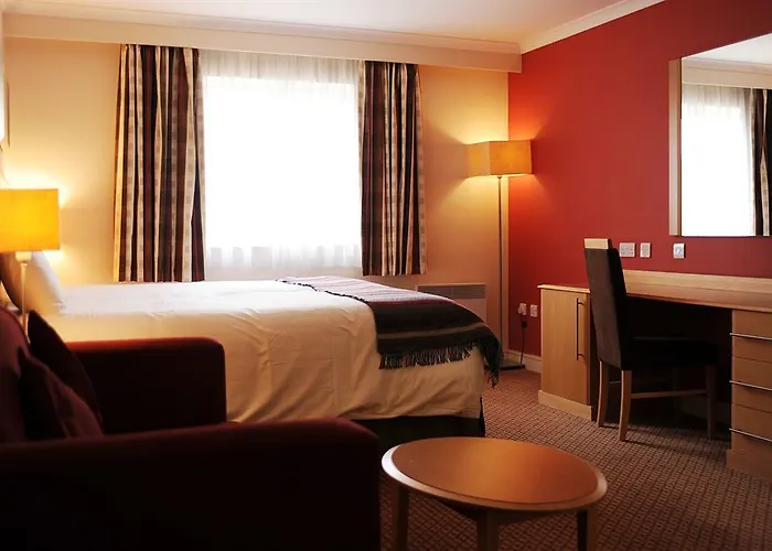 Village North 4* Leeds